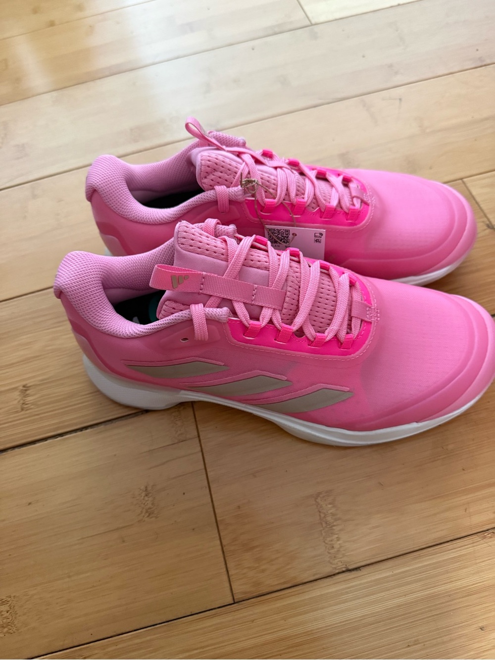 Adidas Women's Avacourt 2 Tennis Shoes Bliss Pink and Silver Metallic Size 11